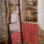 House Mala Kuca Oklaj