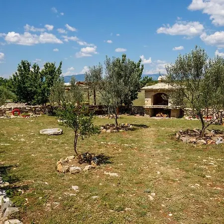 House Mala Kuca